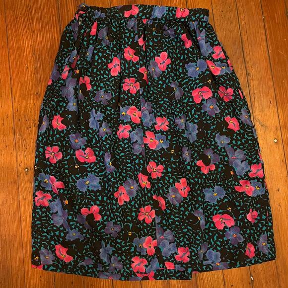 Vintage 80's Pink, Blue, and Black Floral Flowy Midi Skirt Queens Plaza Size 28 - Picture 2 of 2